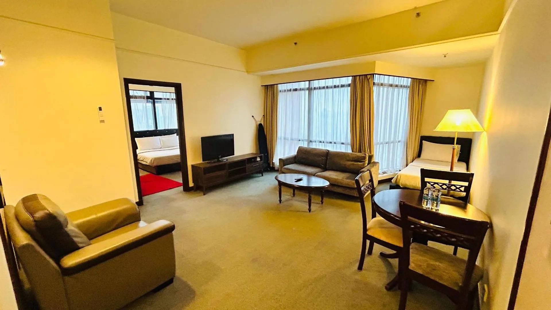 Times Square Service Suite At Kualalumpur Куала-Лумпур 0*,